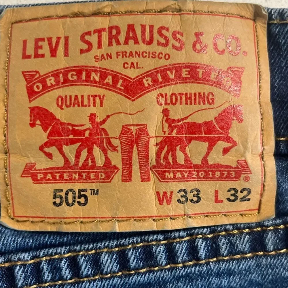Levi’s 505 Classic Straight Leg Fit Blue Jeans Tagged 33/32